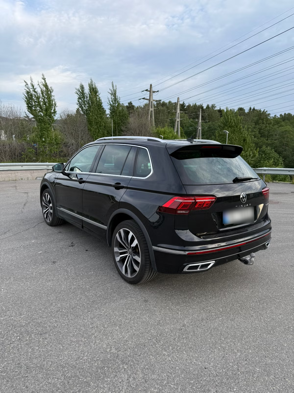 Volkswagen Tiguan eHybrid R-Line 2023 12