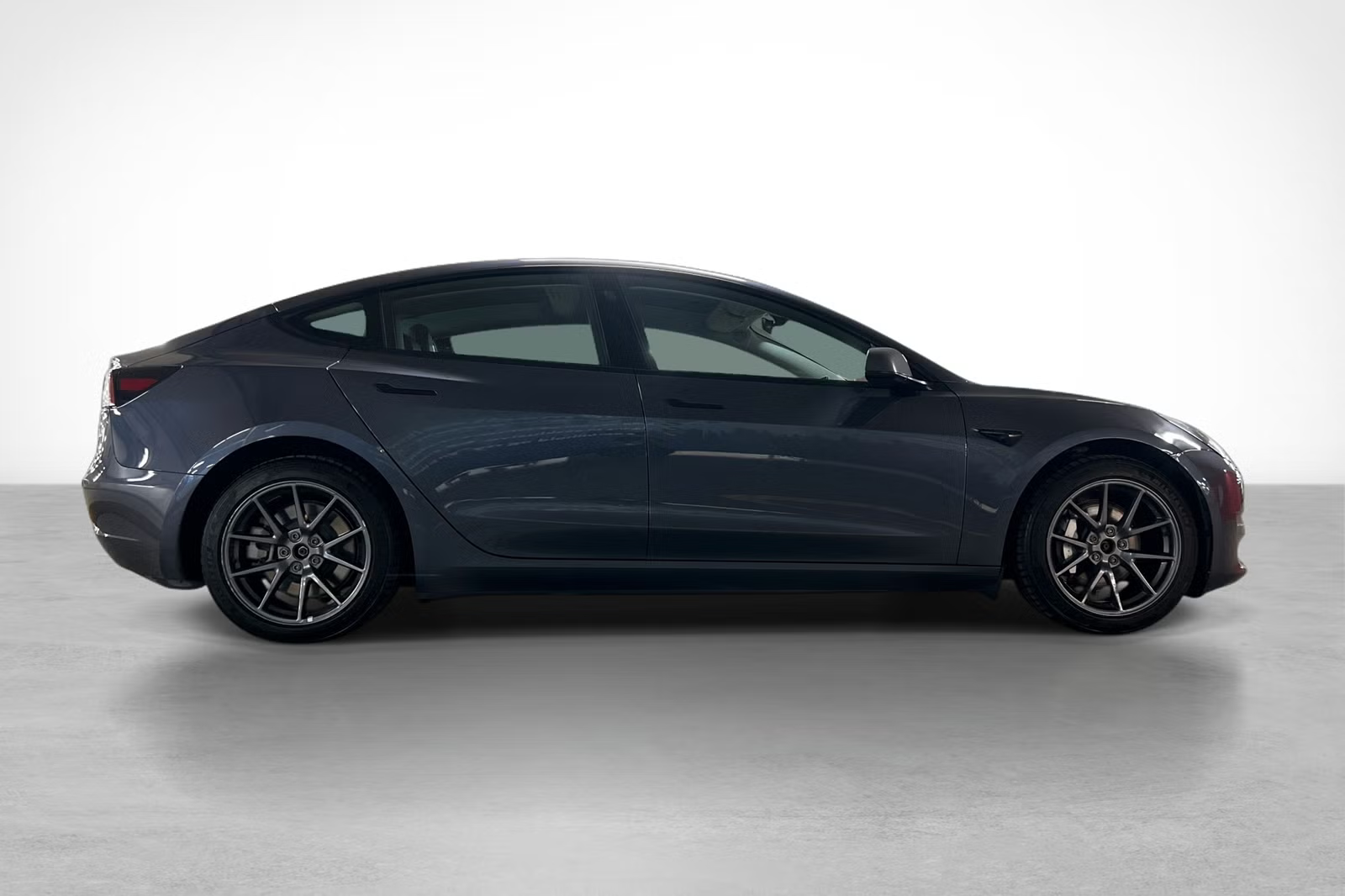 Tesla Model 3 2021 4