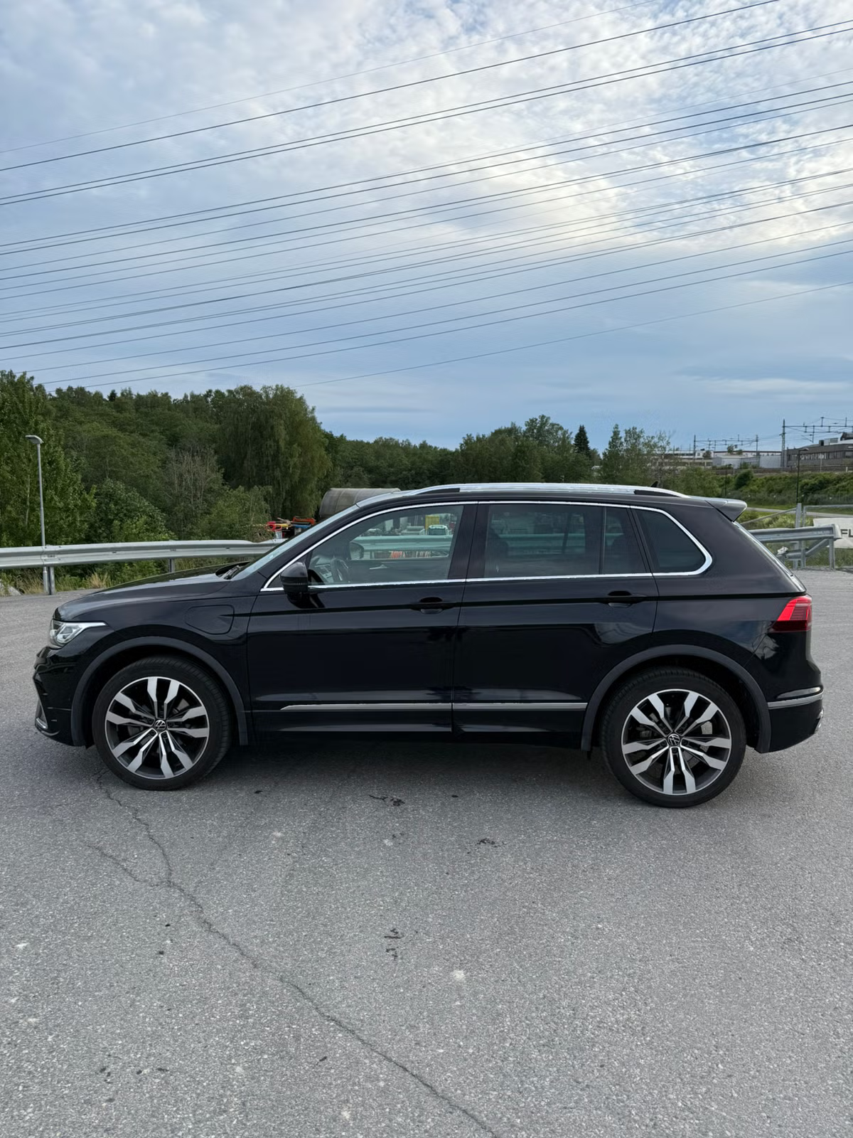 Volkswagen Tiguan eHybrid R-Line 2023 13