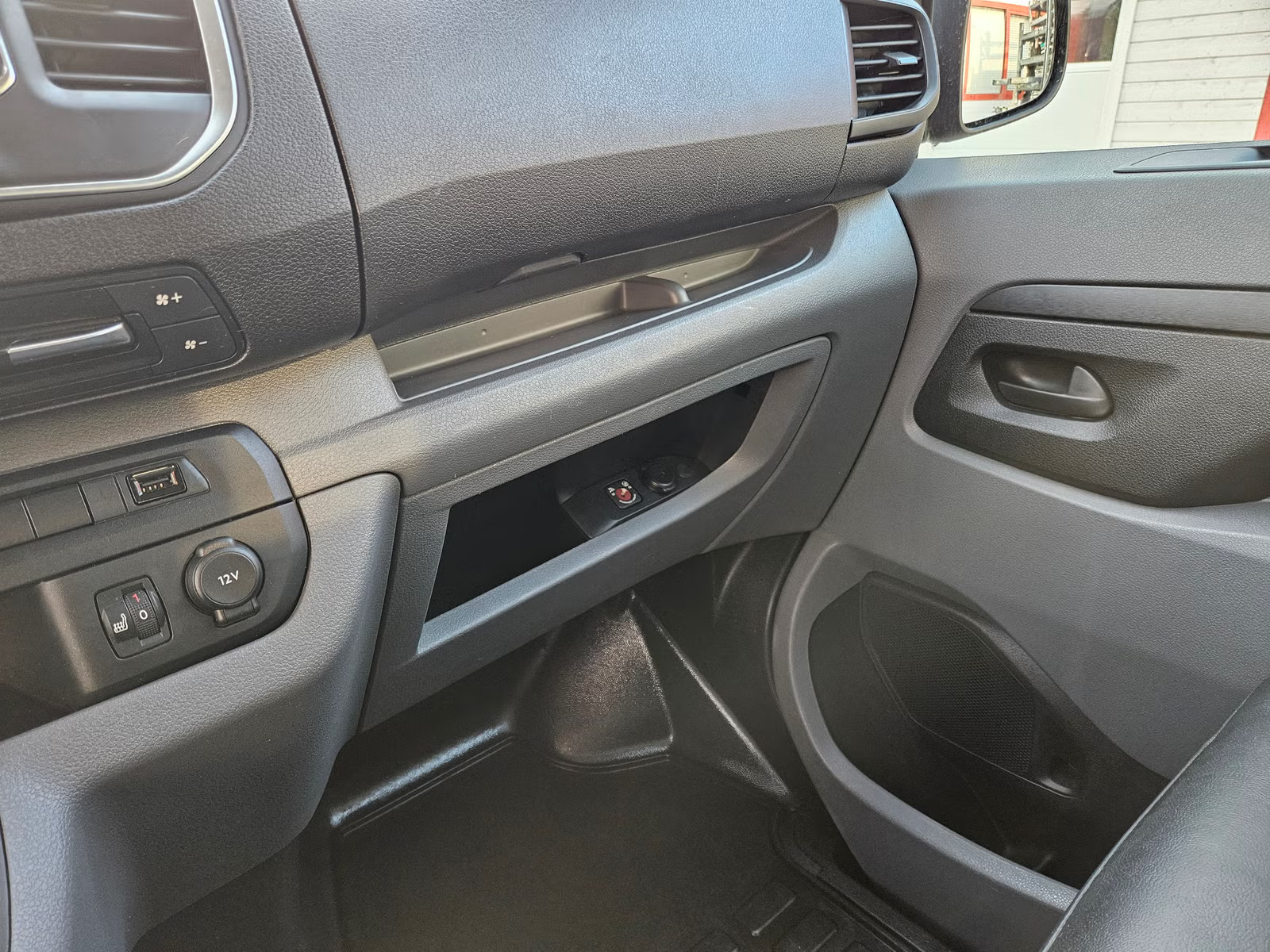 Peugeot e-Expert 2021 11
