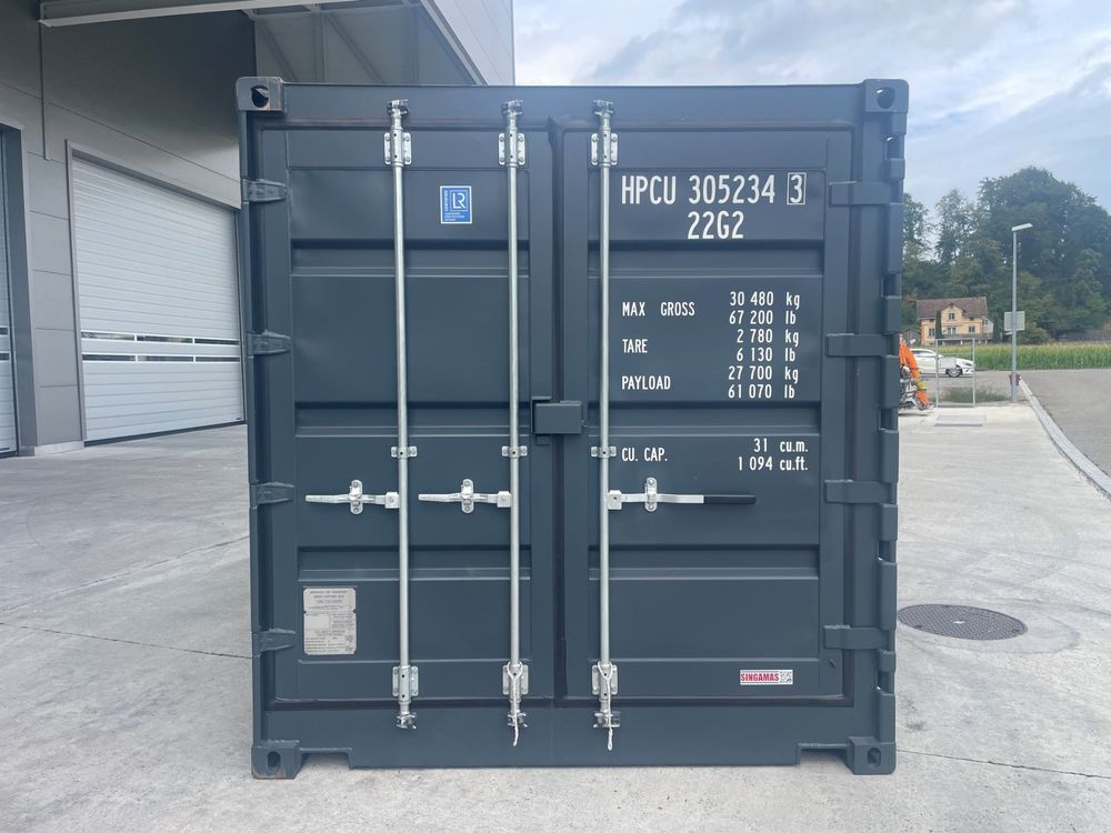 Shipping container 15 ft 11