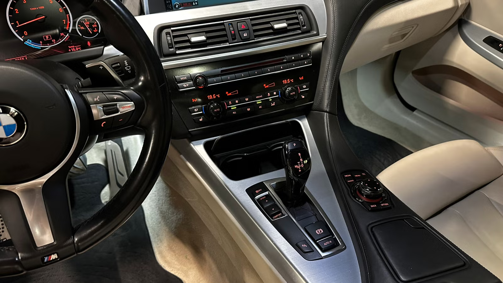 BMW 650i Coupé (N63TU) 2013 25