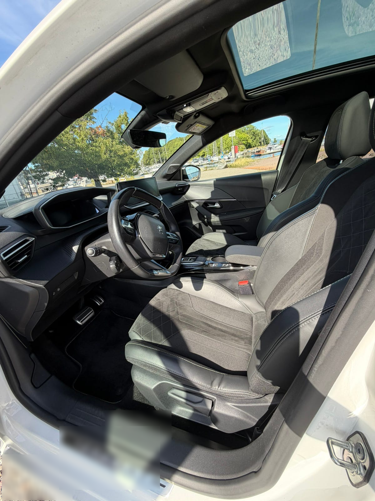Peugeot 208 2022 8