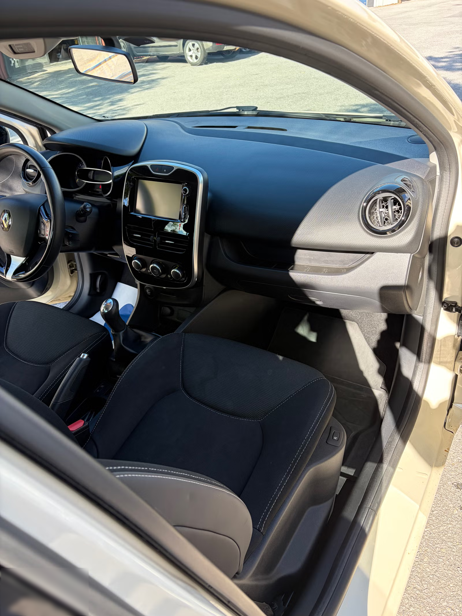 Renault Clio IV 2016 6