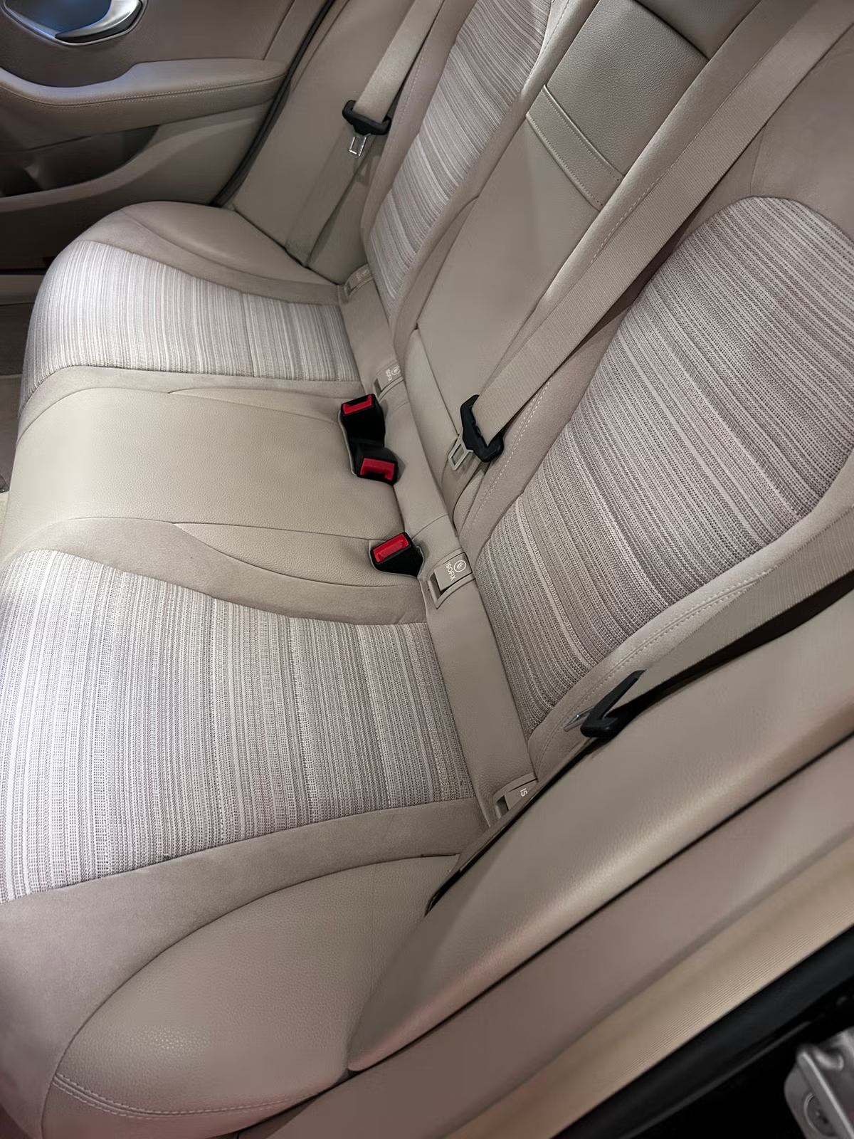 Mercedes-Benz C-Klasse 2011 24