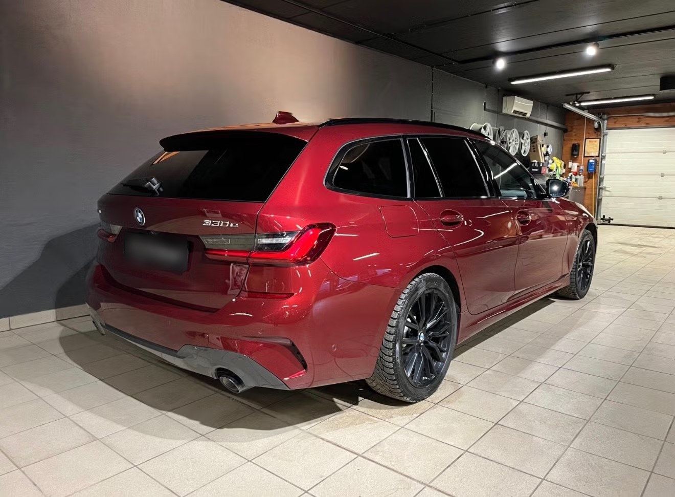 BMW 330e xDrive Touring 2022 4
