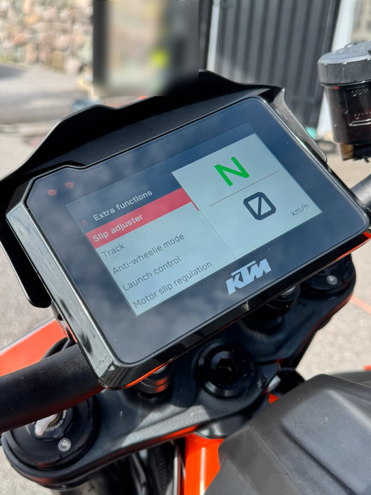 KTM 1290 Super Duke R 2020 26