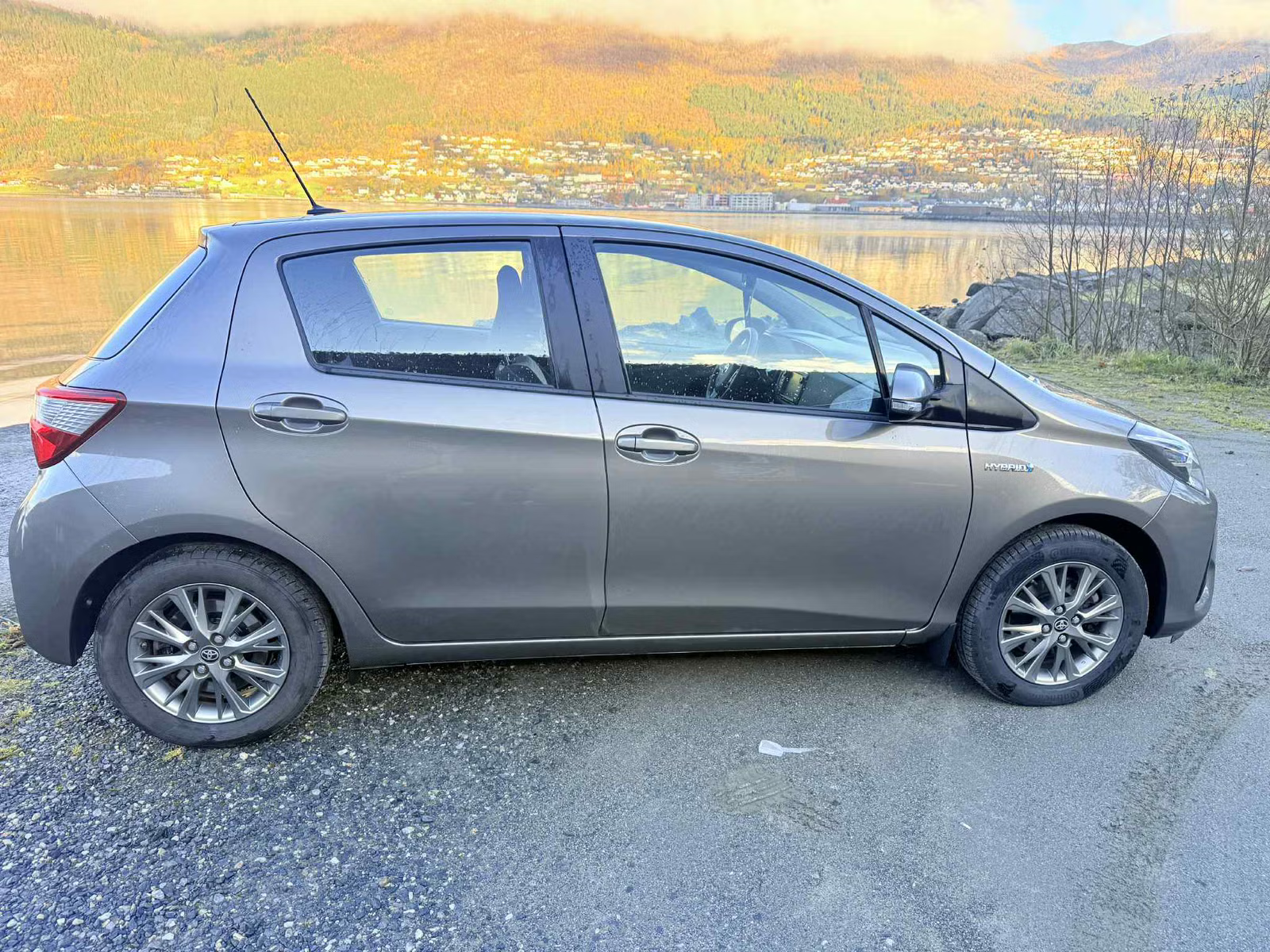 Toyota Yaris 2017 6