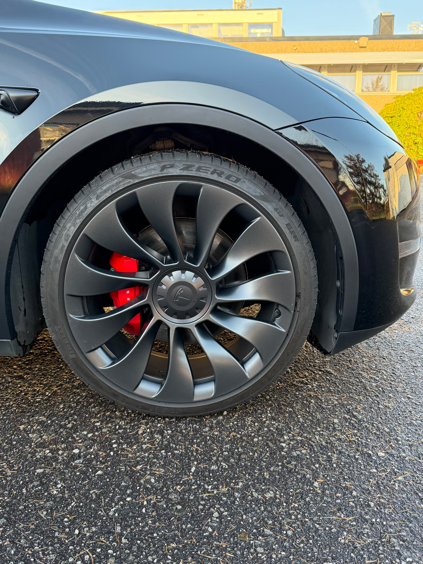 Tesla Model Y Performance 2023 38