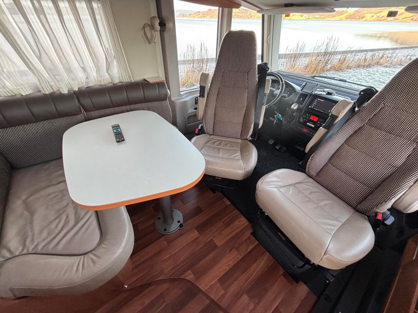 Hymer Exsis 588 2014 6