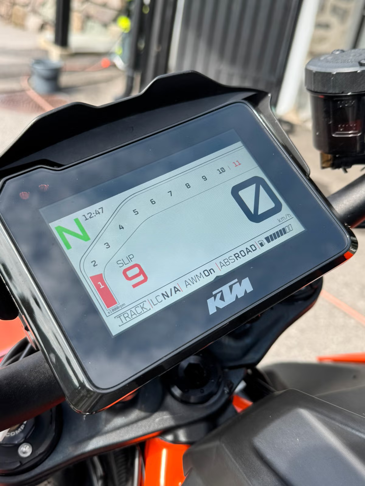 KTM 1290 Super Duke R 2020 25