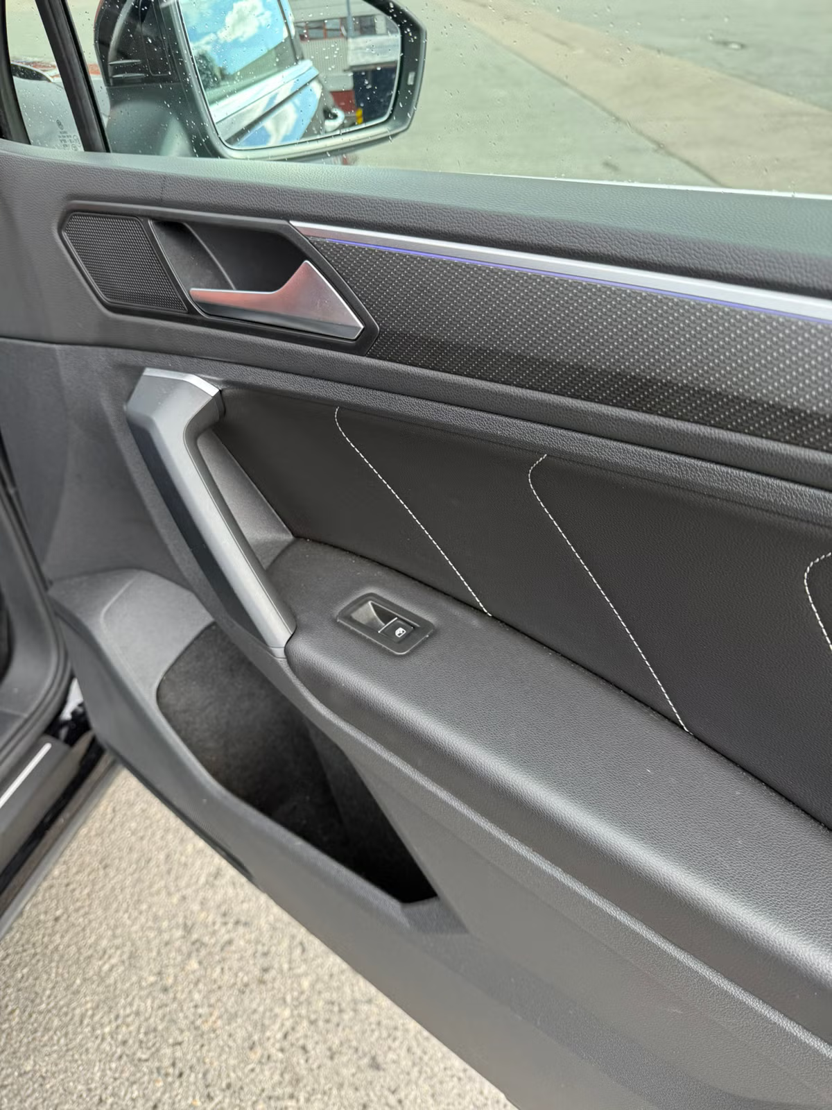 Volkswagen Tiguan eHybrid R-Line 2023 22
