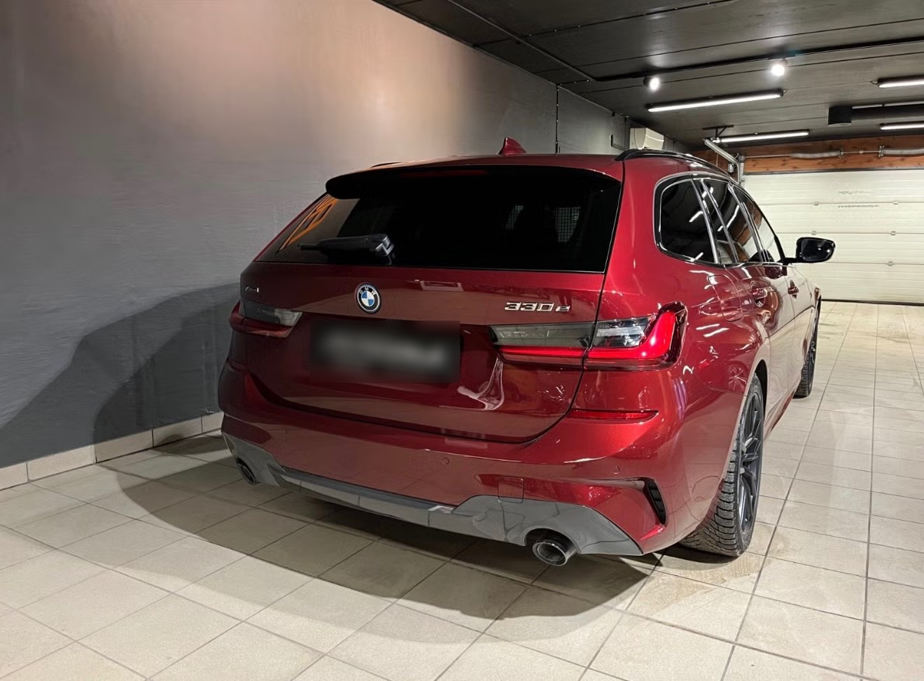 BMW 330e xDrive Touring 2022 6