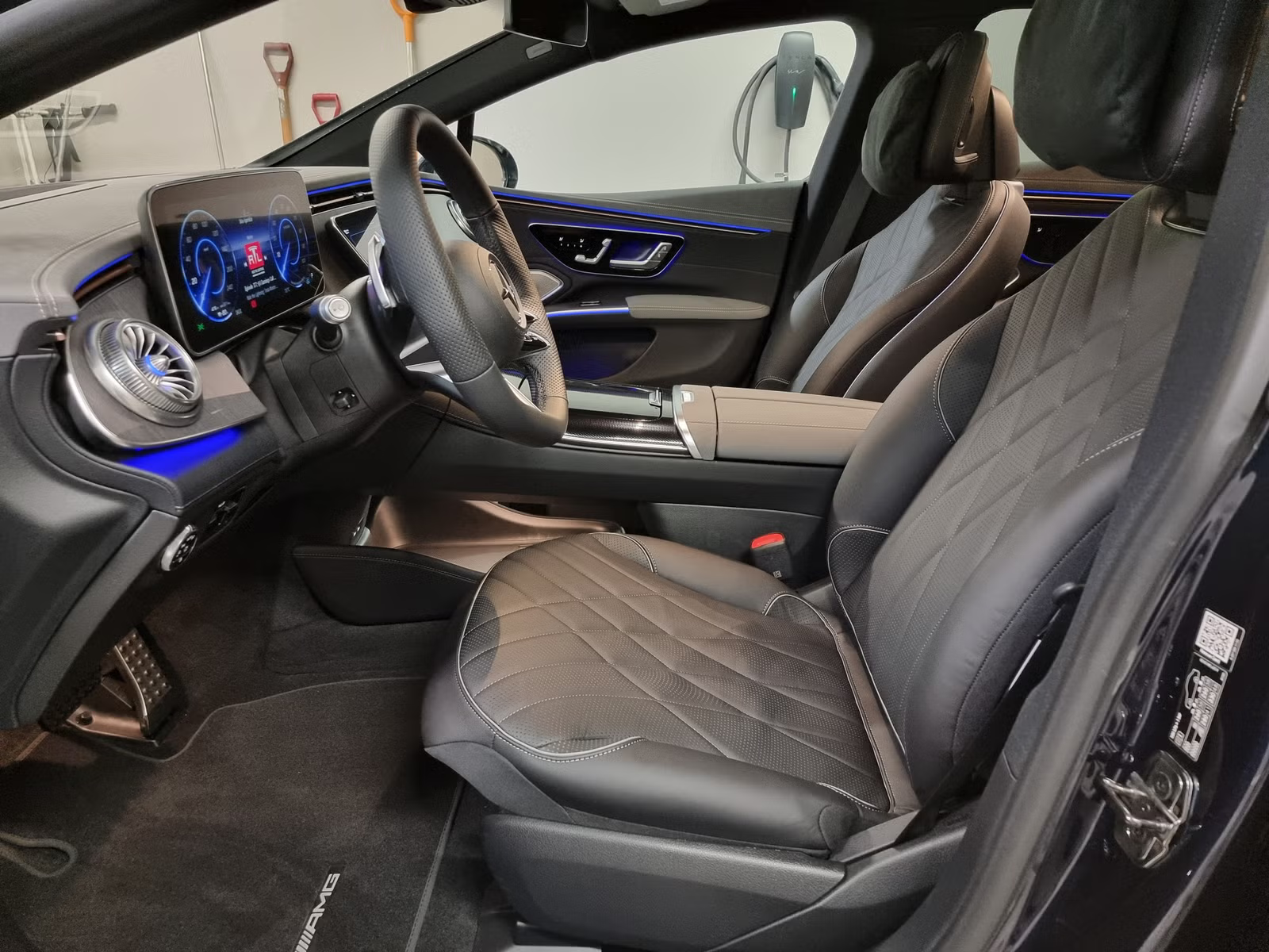 Mercedes-Benz EQS 2023 21