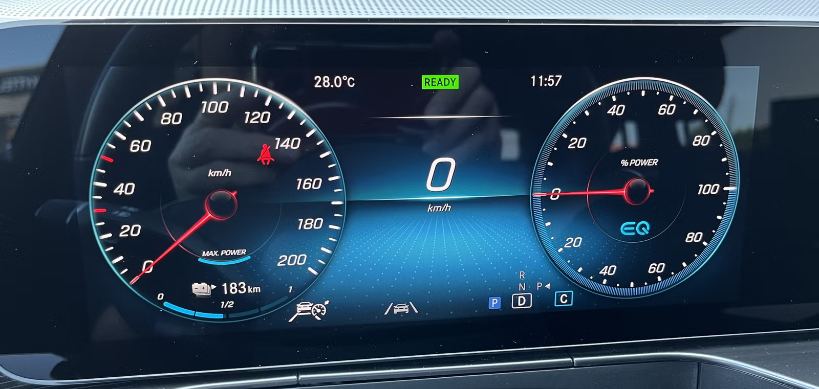 Mercedes-Benz EQC 2021 11