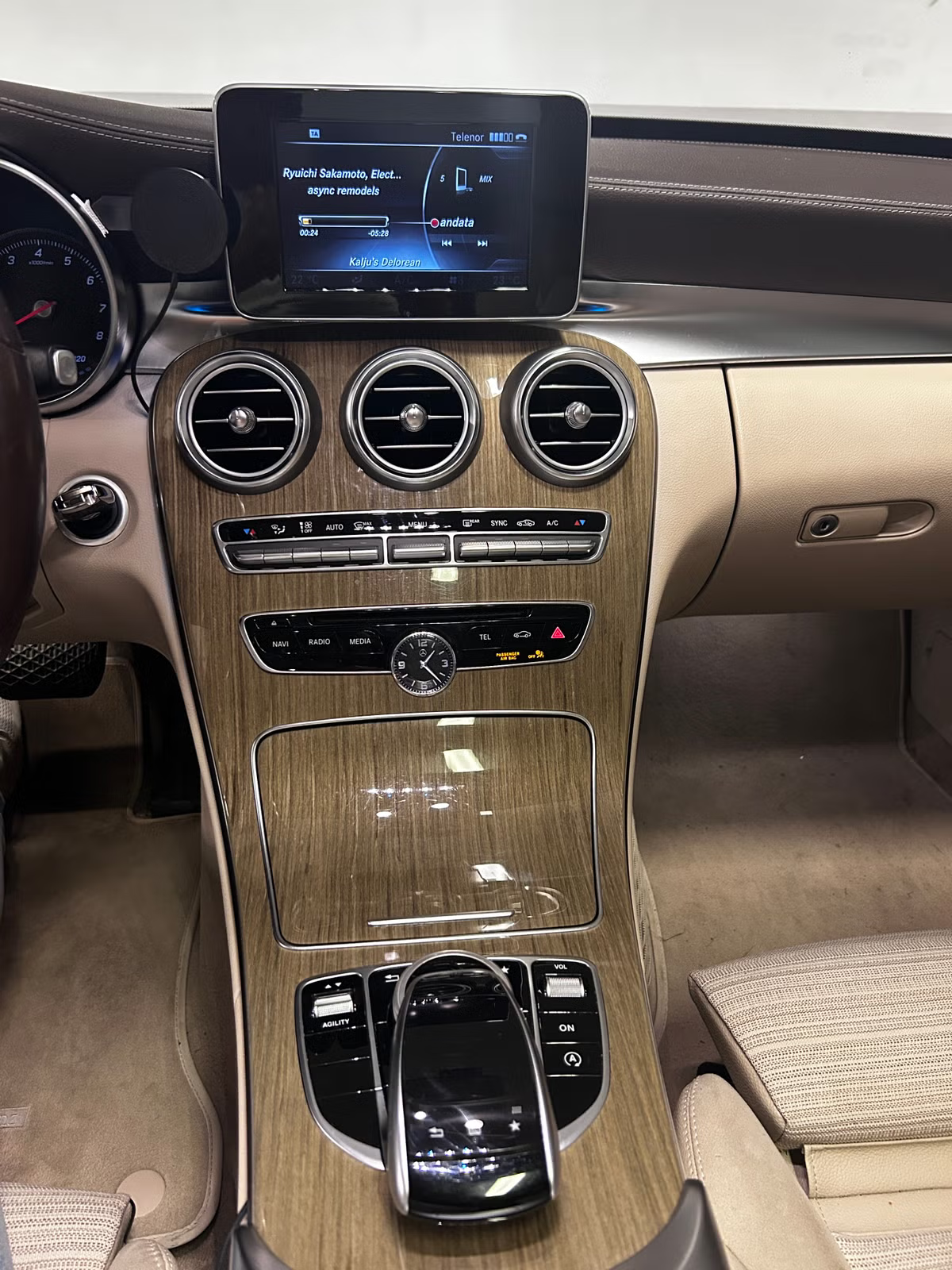 Mercedes-Benz C-Klasse 2011 18