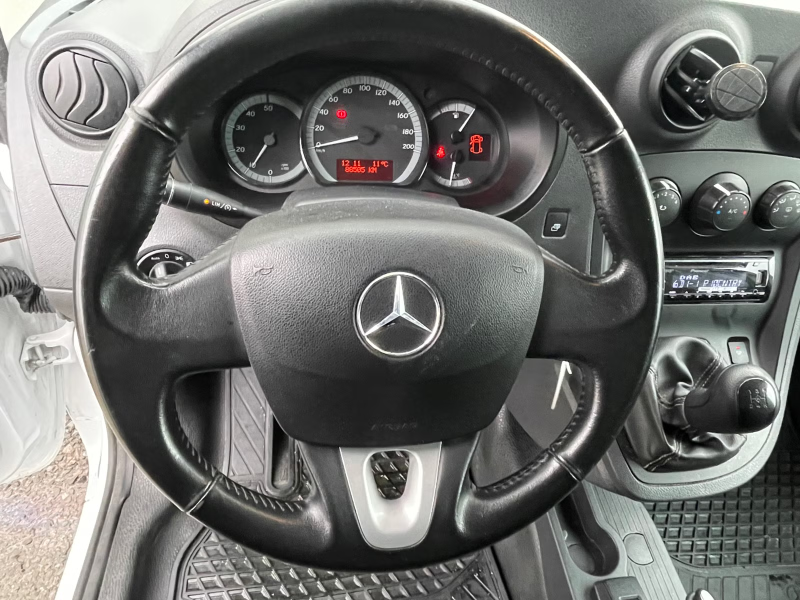 Mercedes-Benz Citan 2015 15