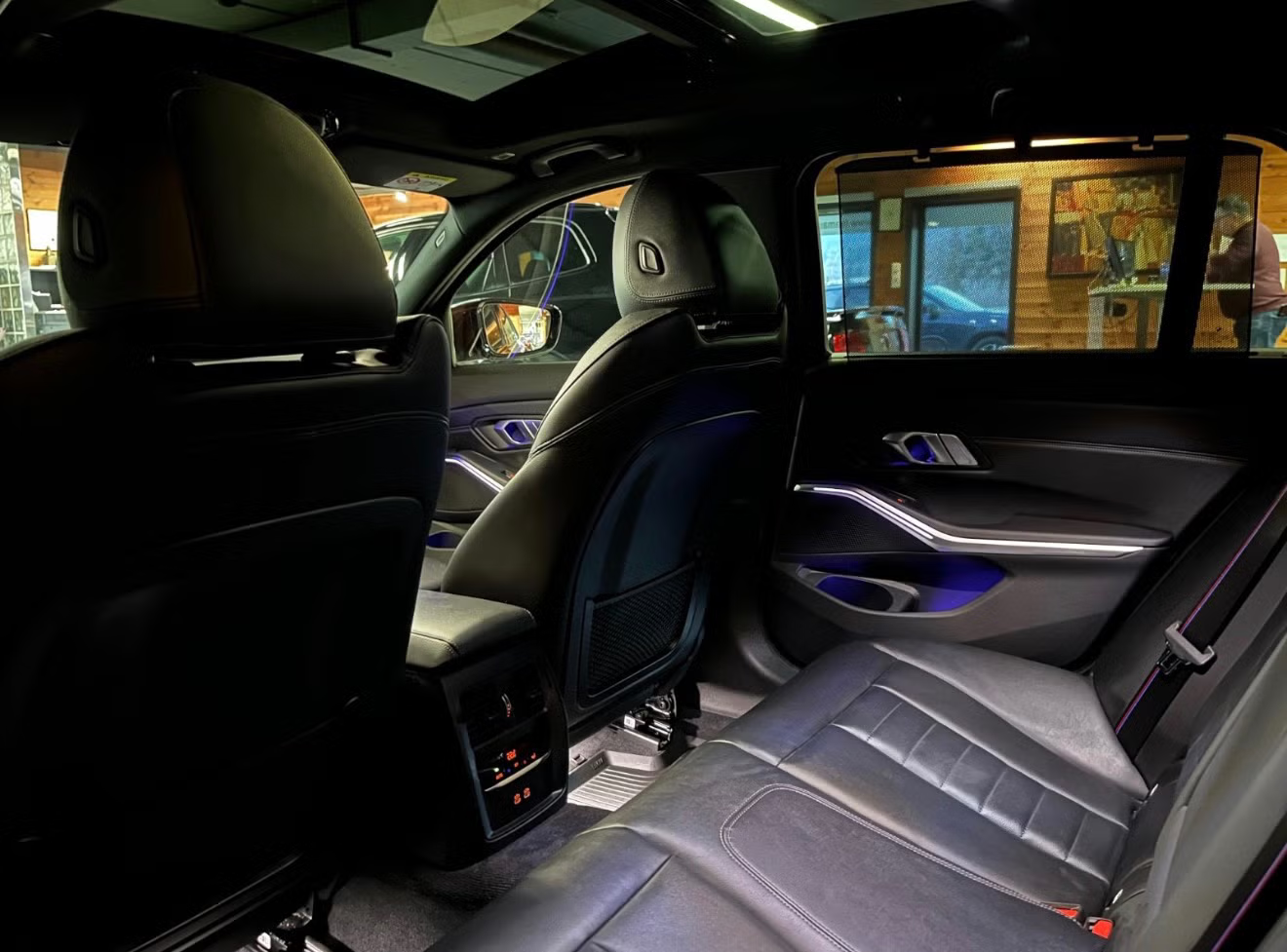 BMW 330e xDrive Touring 2022 24