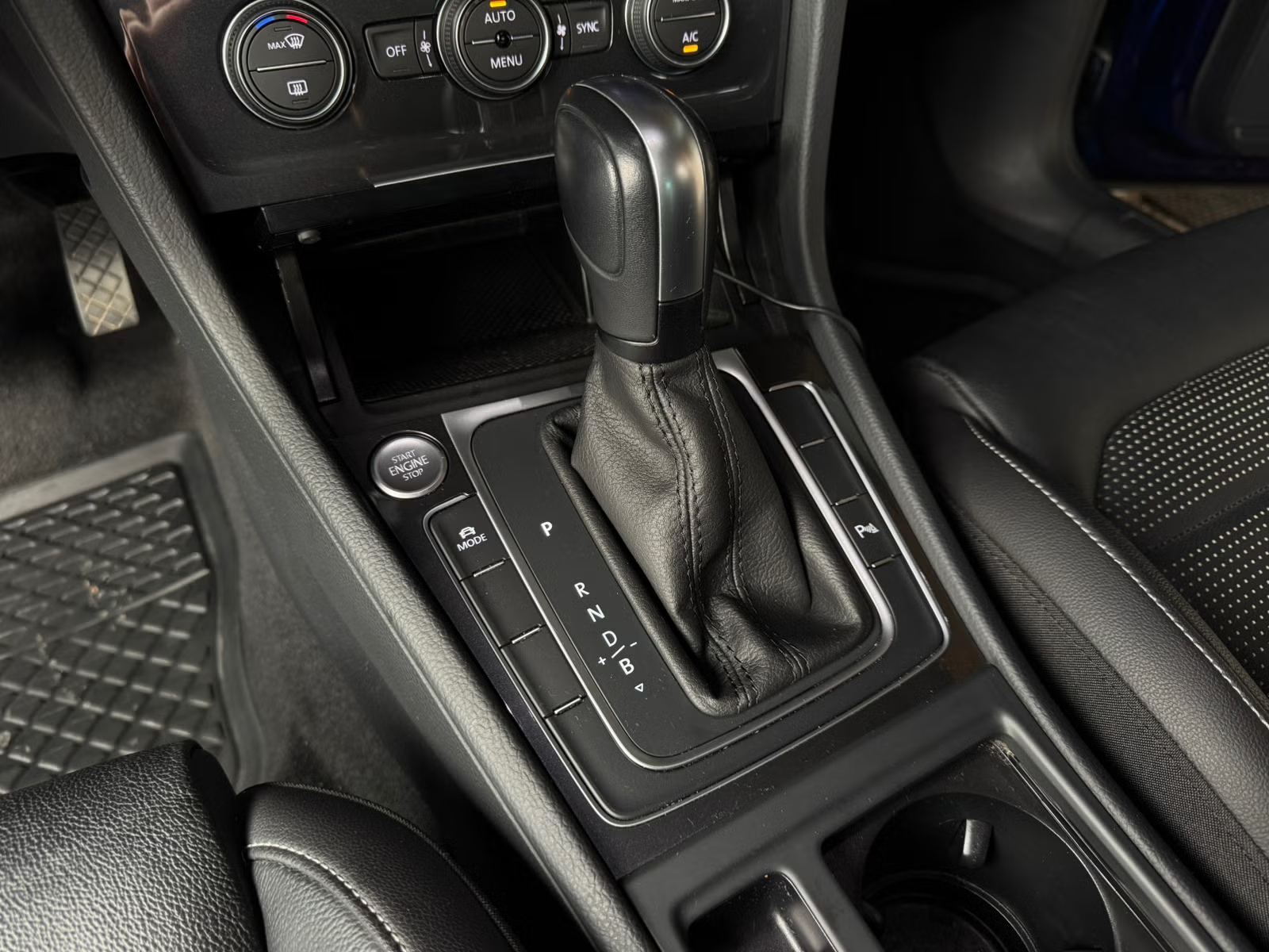 Volkswagen Golf 2020 11