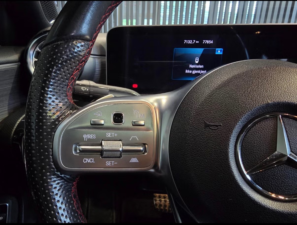 Mercedes-Benz A200 Sedan (AMG) 2019 28