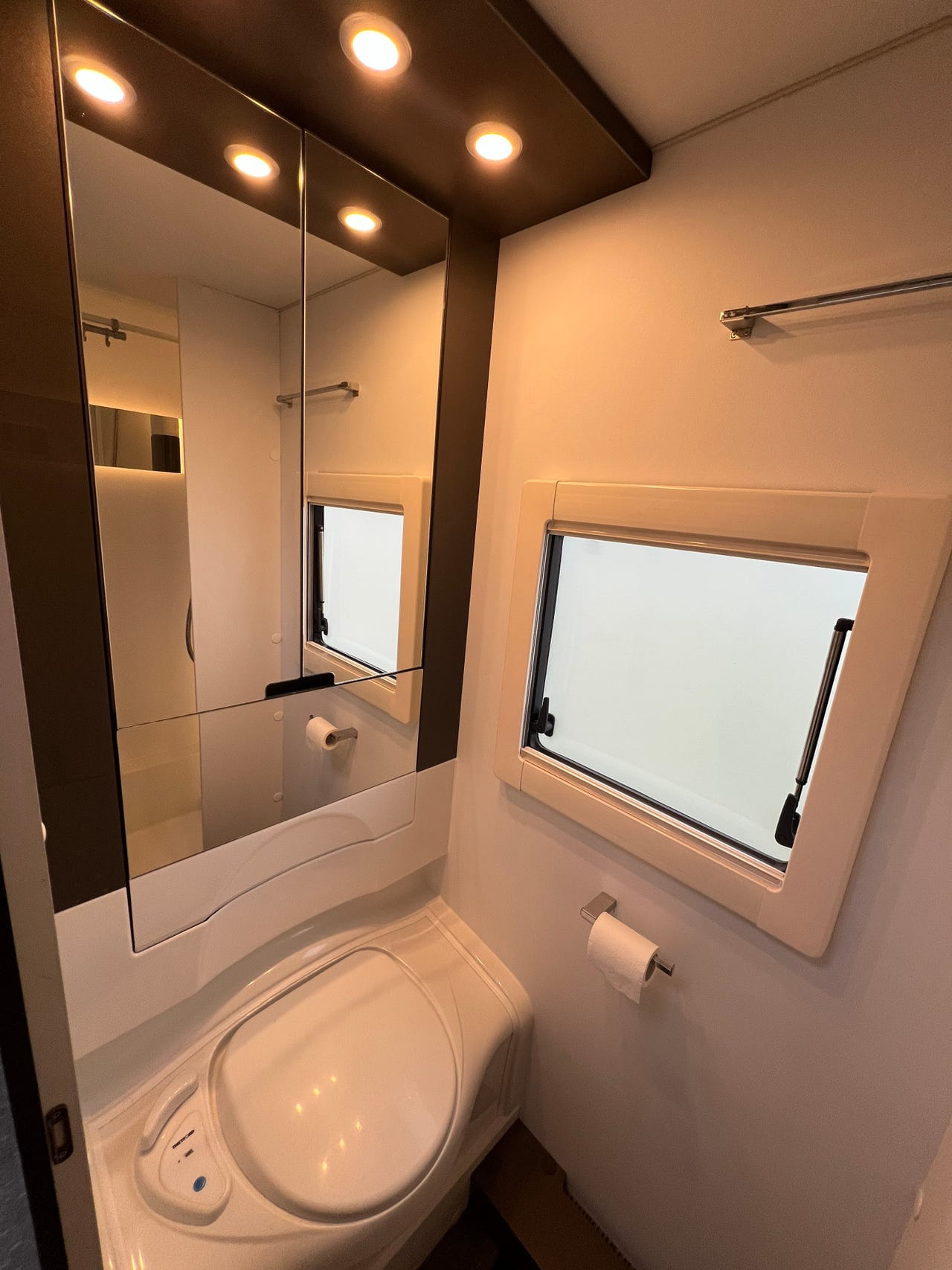 Adria Alpina 663 PT 2019 18