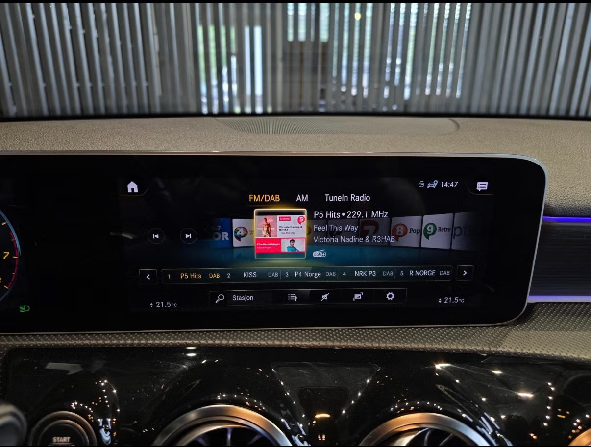 Mercedes-Benz A200 Sedan (AMG) 2019 12