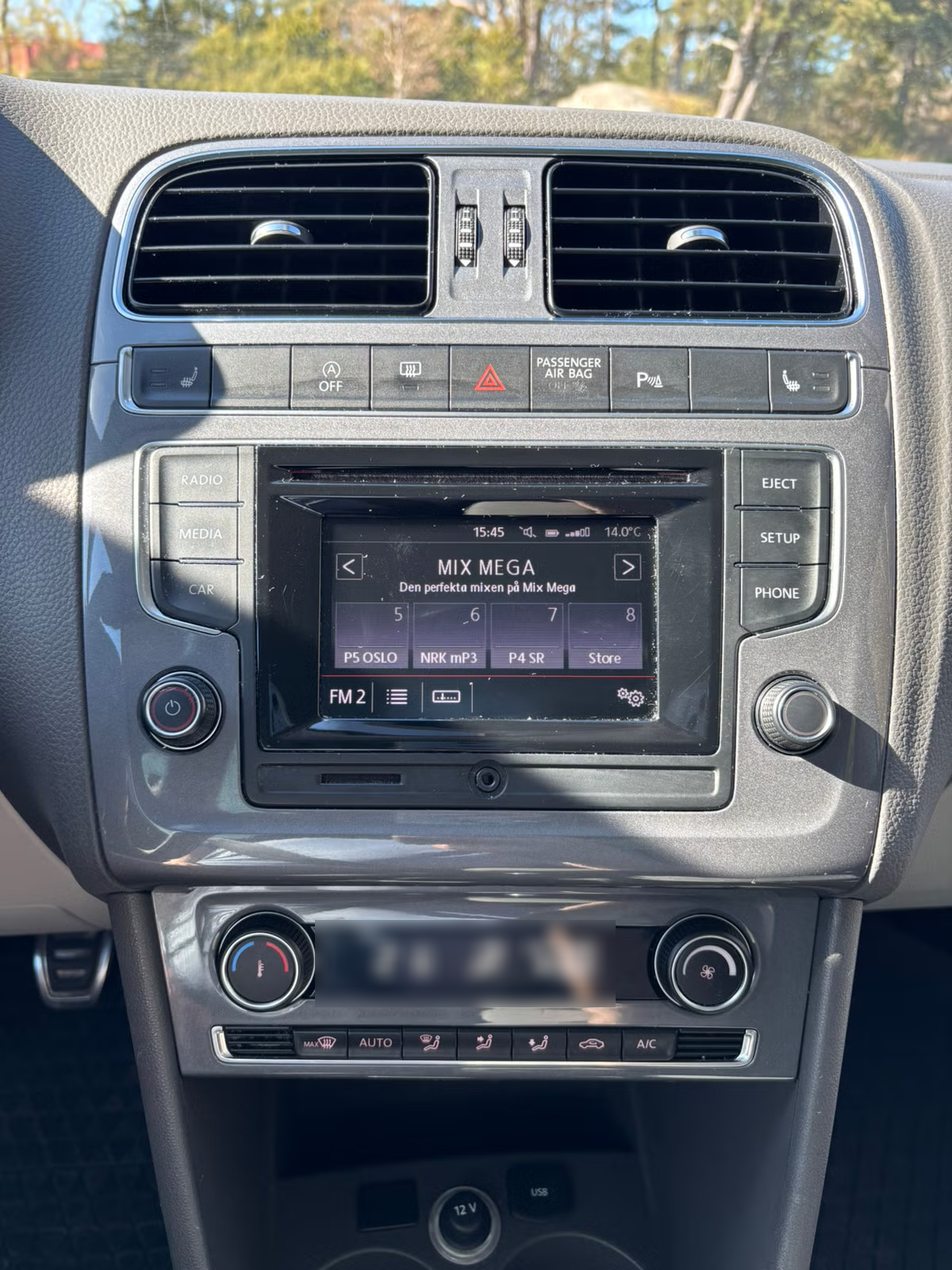 Volkswagen Polo 2015 16