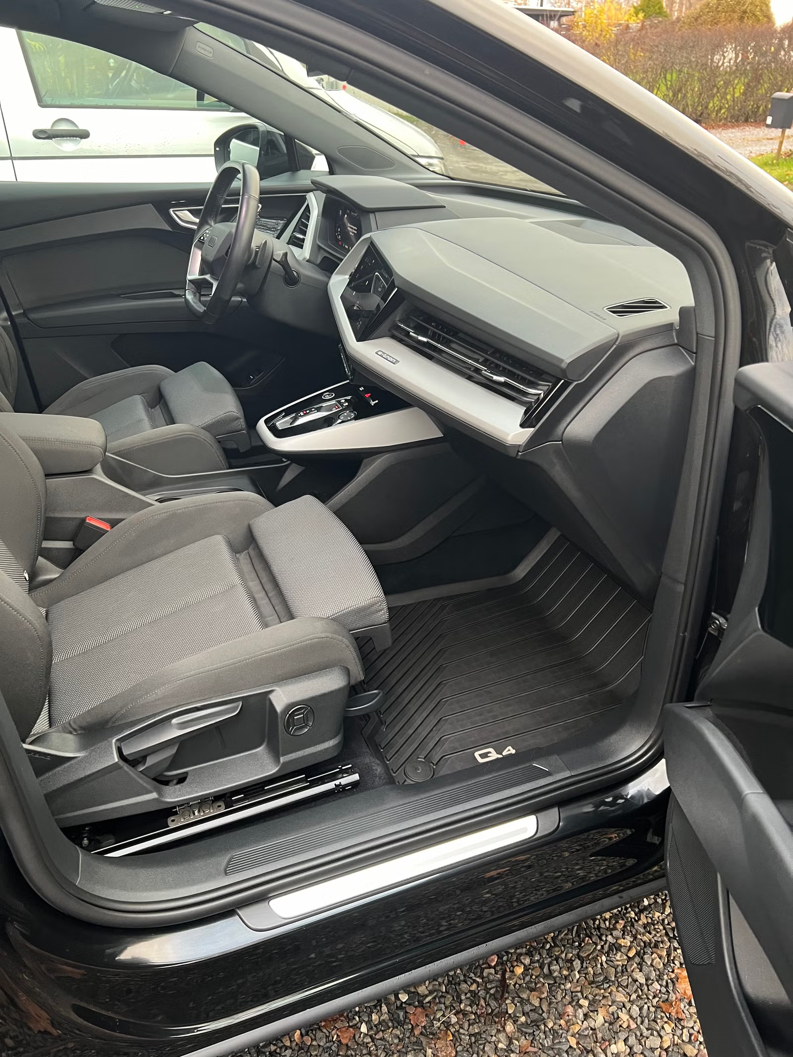 Audi Q4 e-tron 50 quattro 2022 11