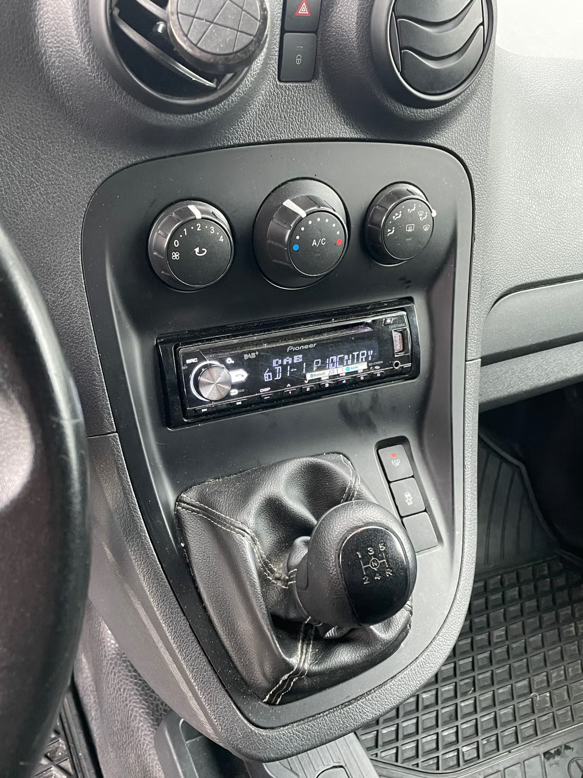 Mercedes-Benz Citan 2015 14