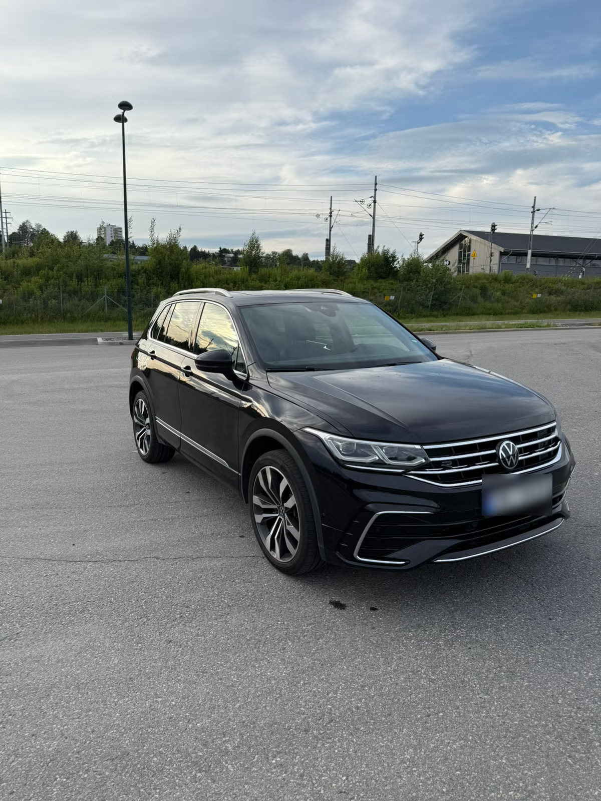 Volkswagen Tiguan eHybrid R-Line 2023 16