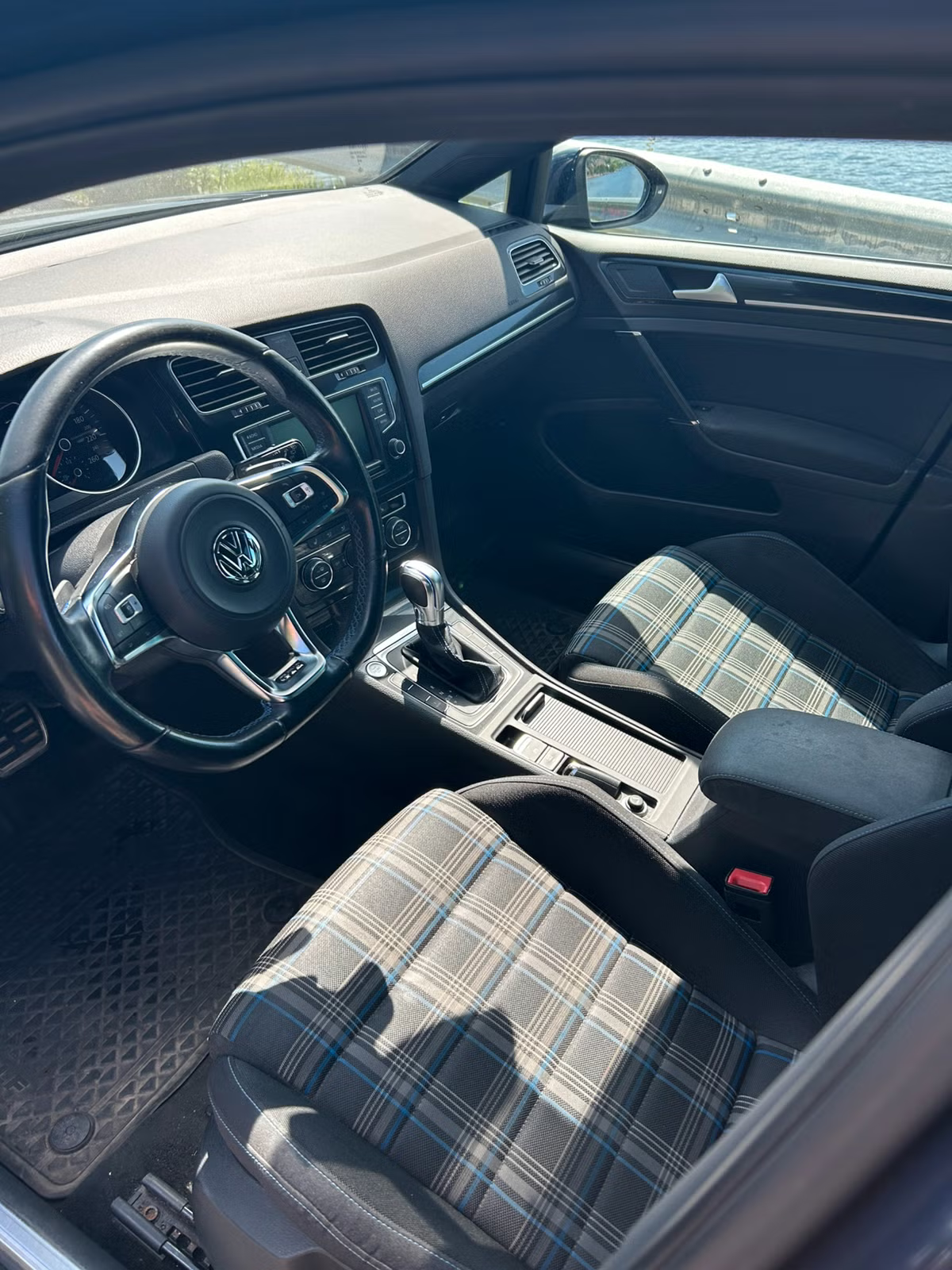 Volkswagen Golf GTE 2016 6
