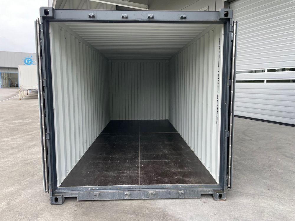 Shipping container 15 ft 37