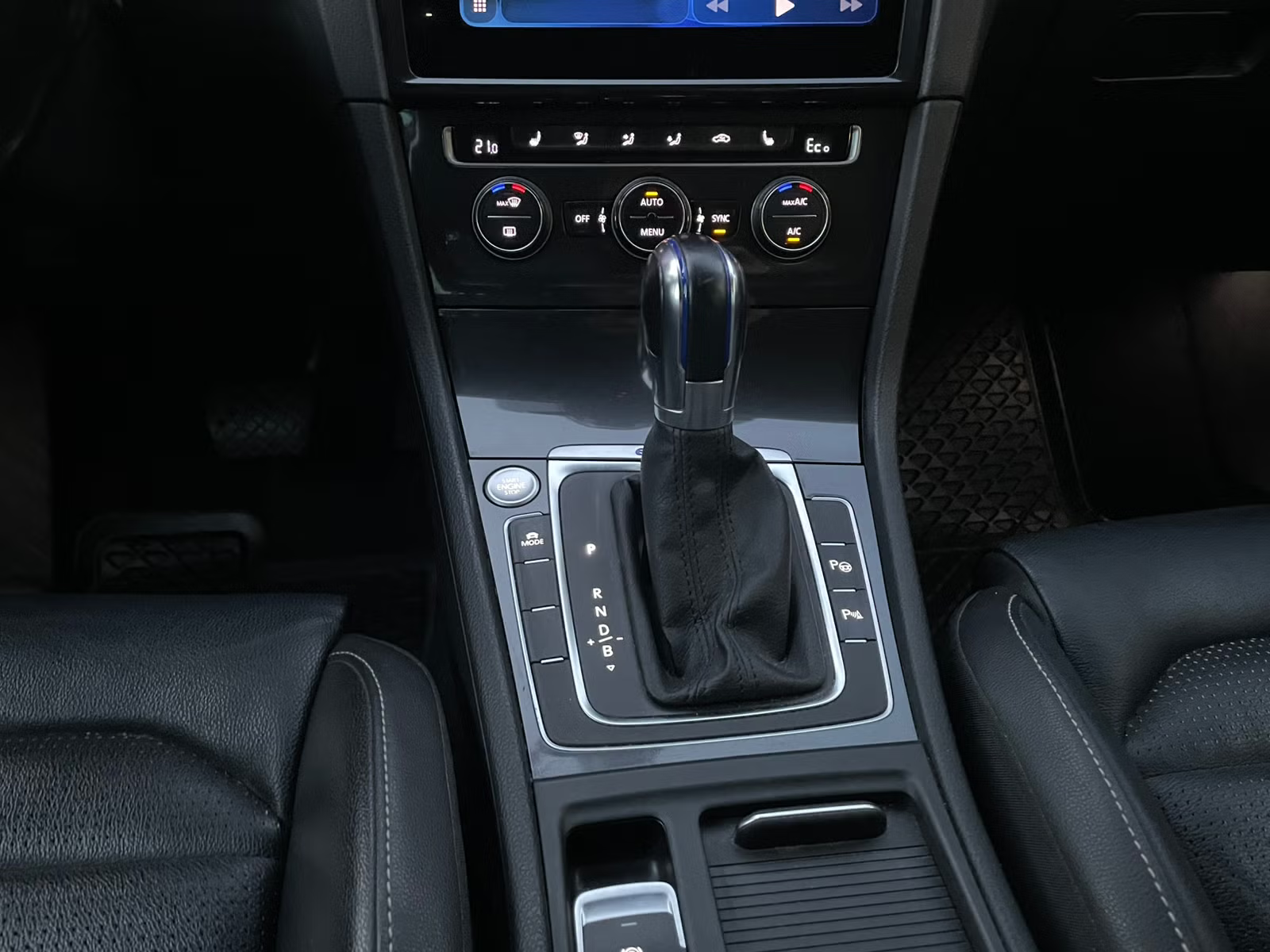 Volkswagen Golf 2017 11