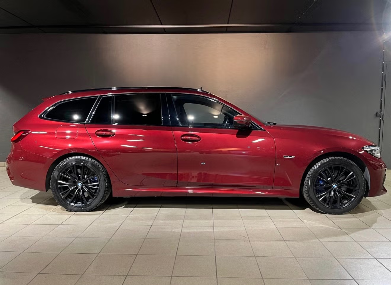 BMW 330e xDrive Touring 2022 7