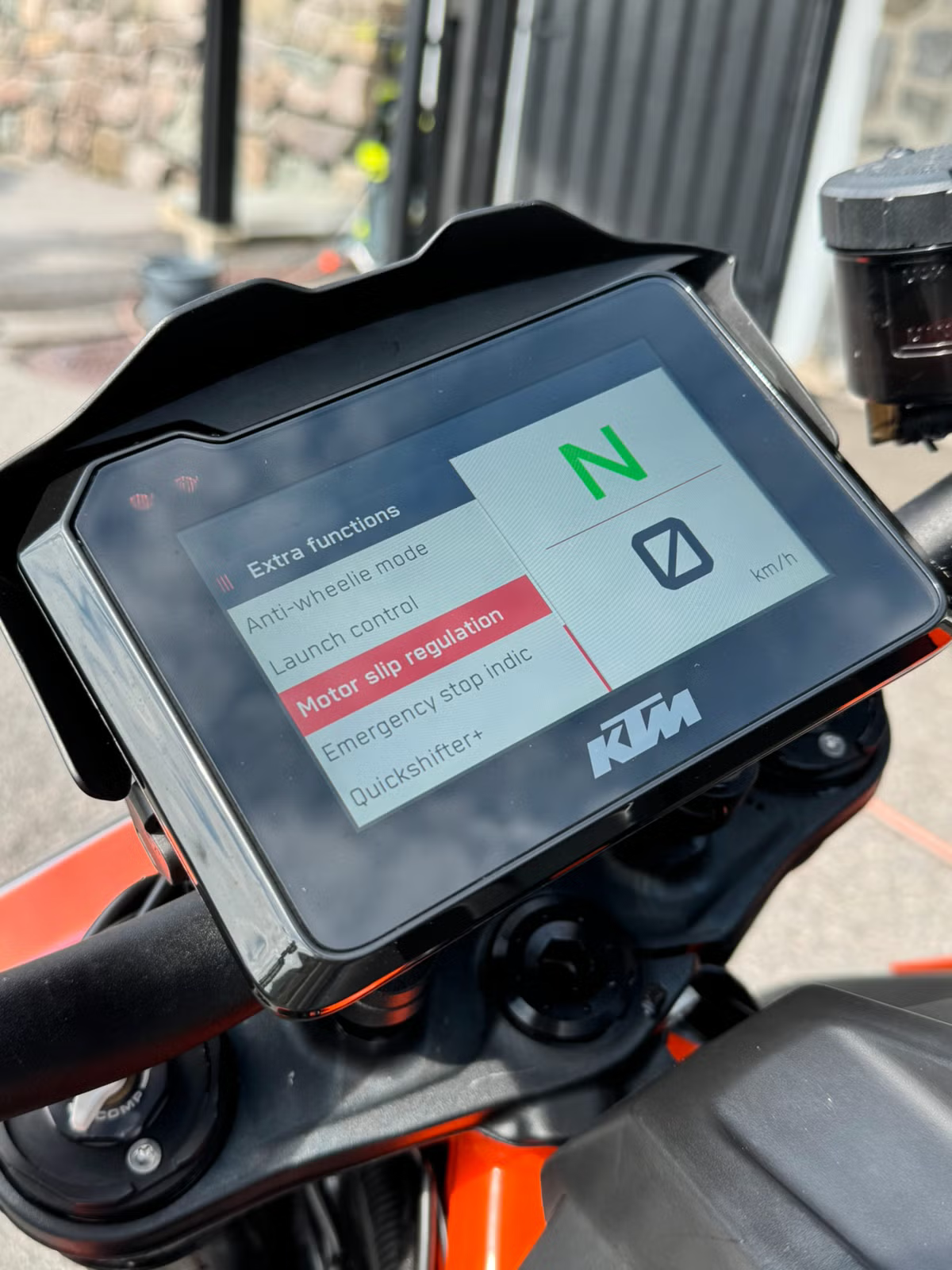 KTM 1290 Super Duke R 2020 24