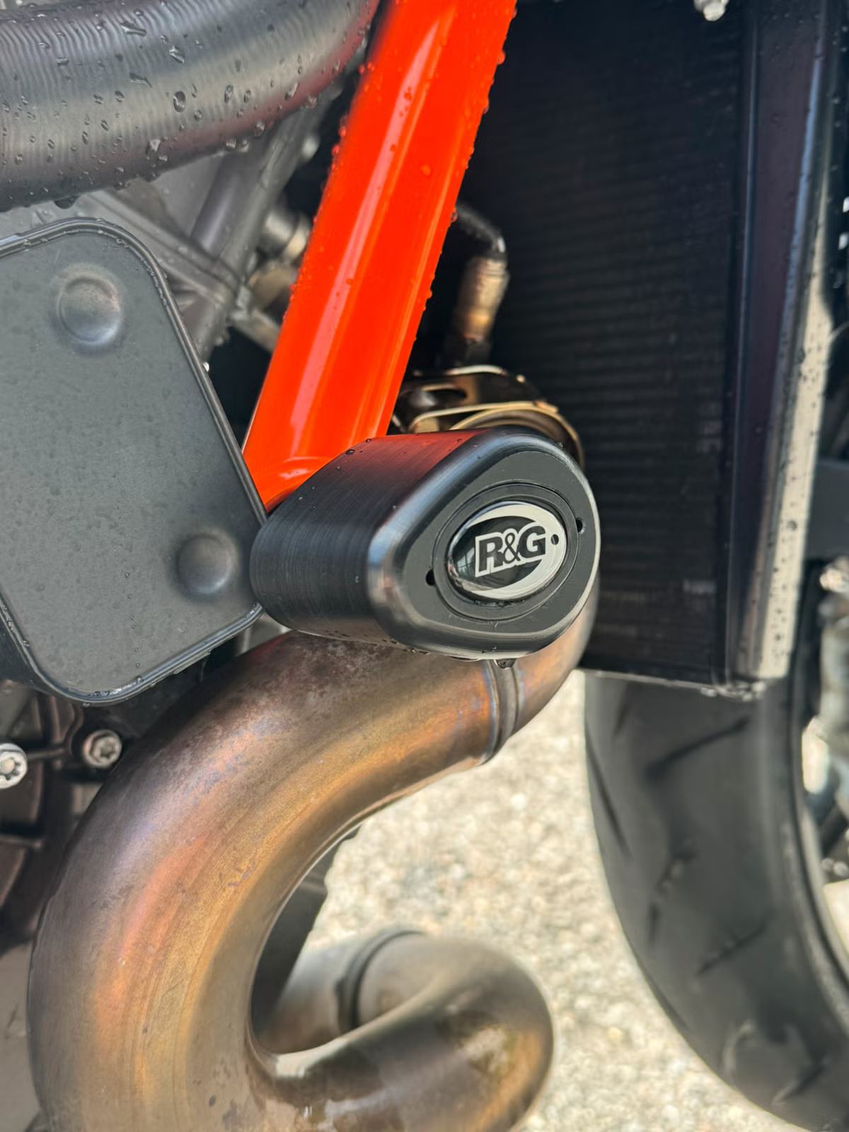 KTM 1290 Super Duke R 2020 29