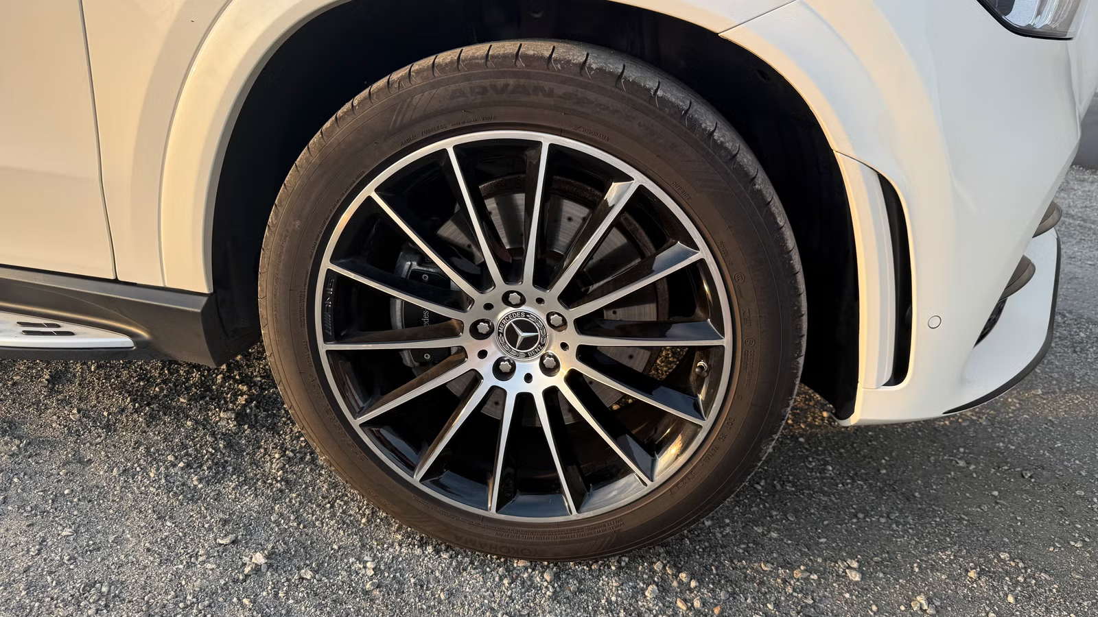 Mercedes-Benz GLE 400 d 2021 19