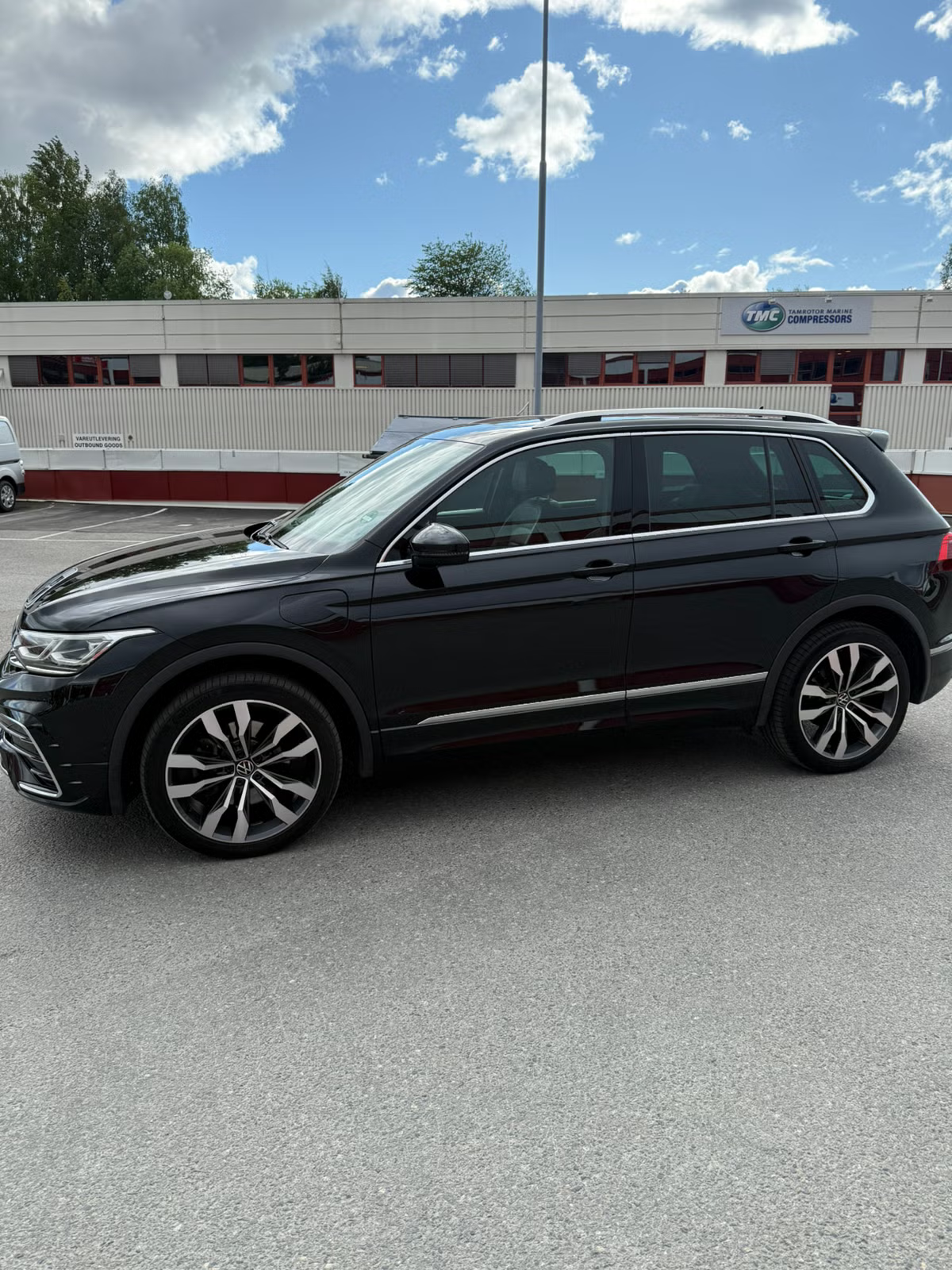 Volkswagen Tiguan eHybrid R-Line 2023 9