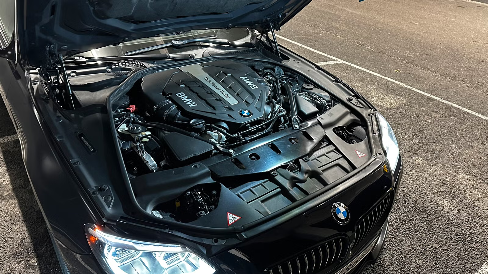BMW 650i Coupé (N63TU) 2013 57