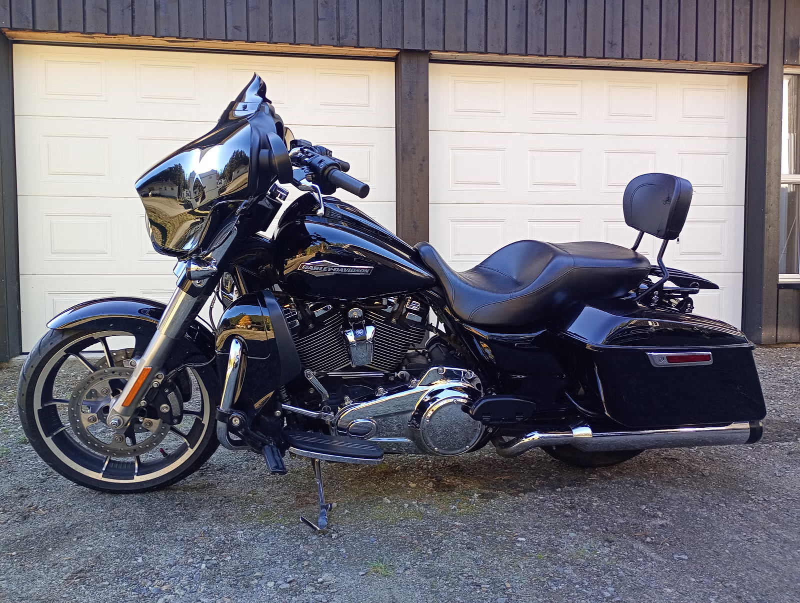 Harley-Davidson FLHX Street Glide 2021 1