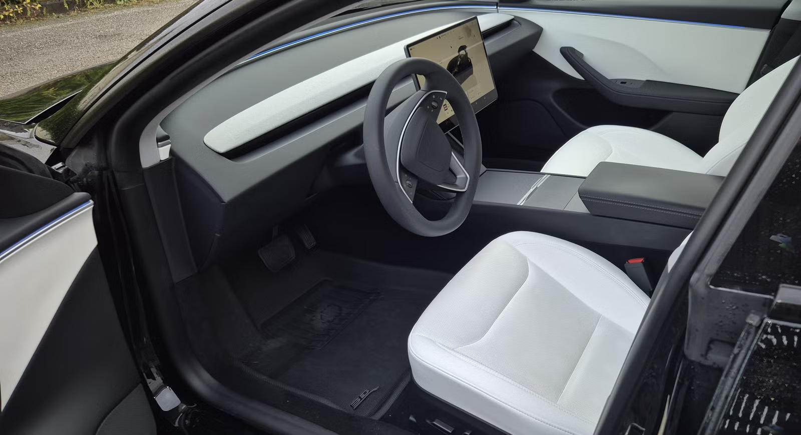 Tesla Model 3 2024 12