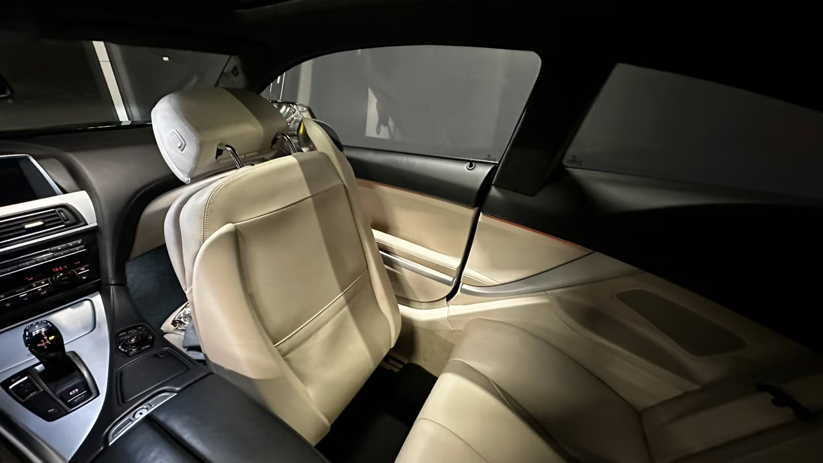 BMW 650i Coupé (N63TU) 2013 39