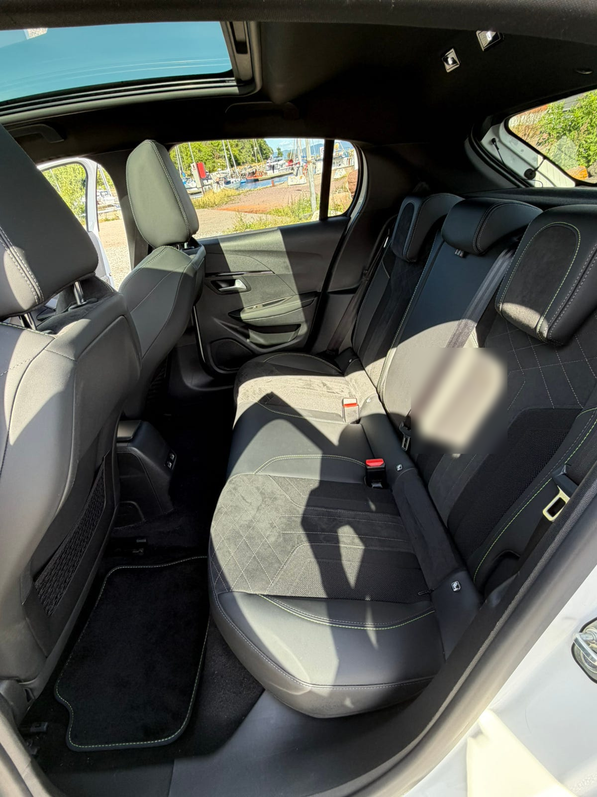 Peugeot 208 2022 15