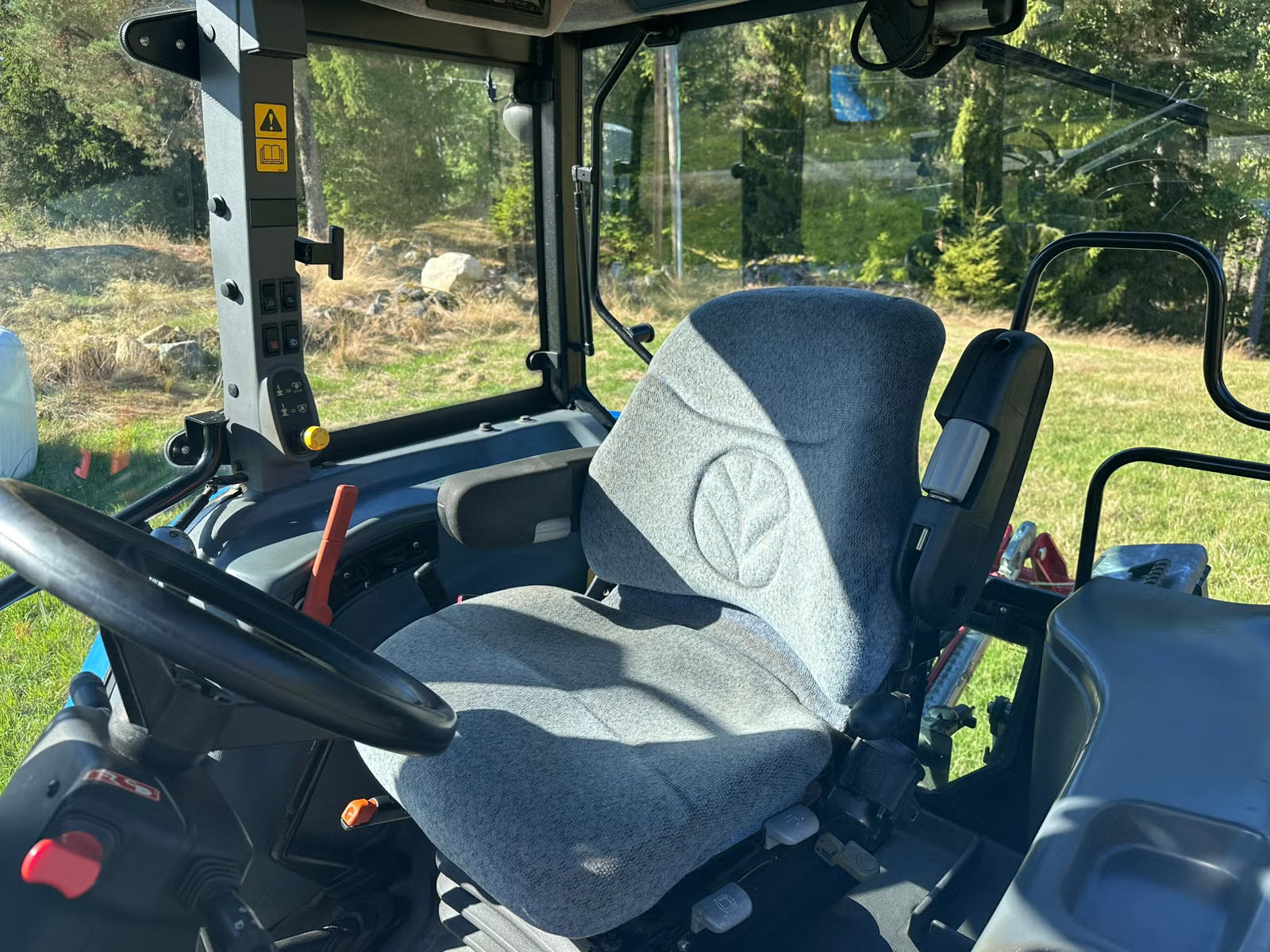New Holland TL100A 2007 13