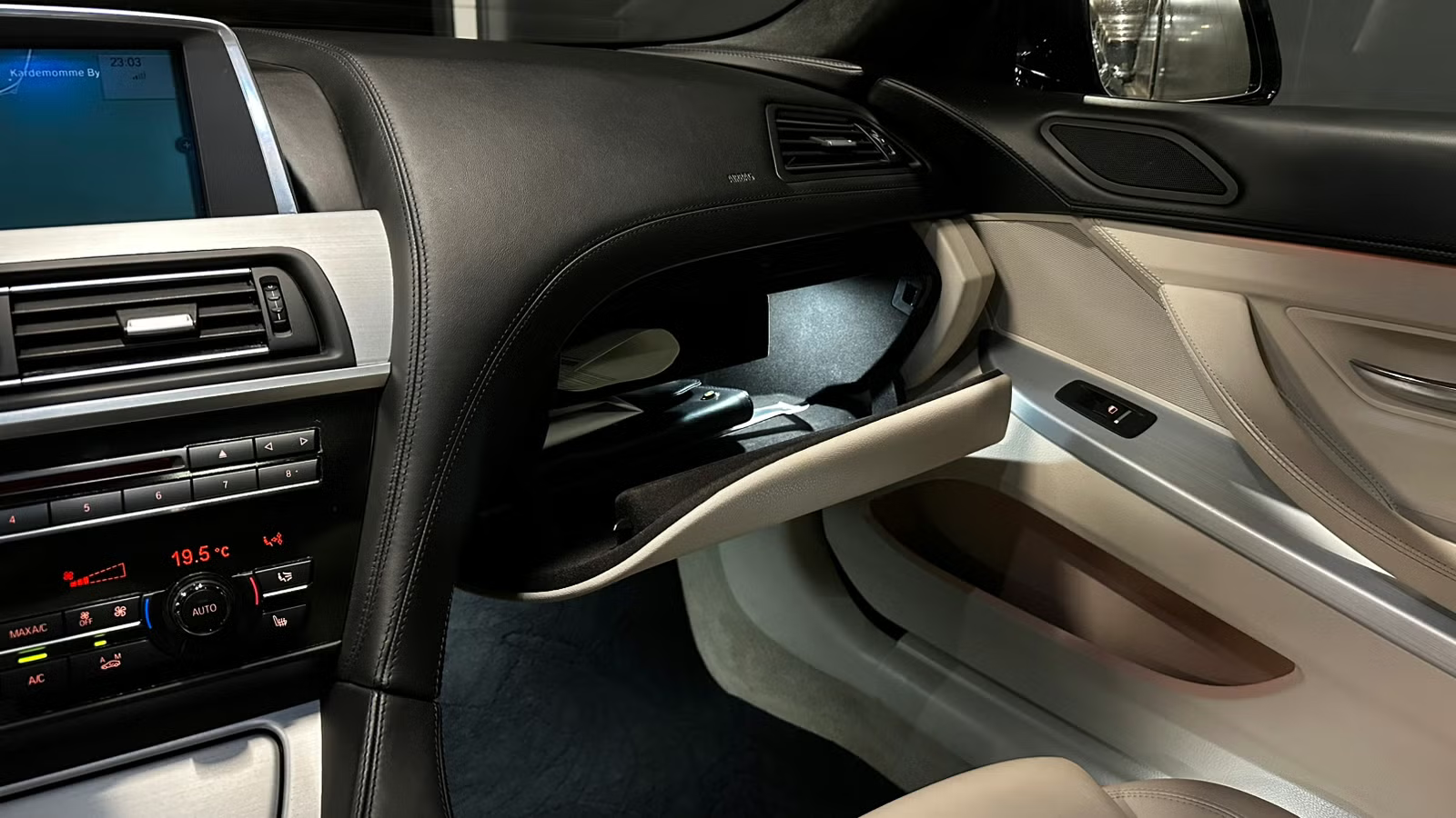 BMW 650i Coupé (N63TU) 2013 45