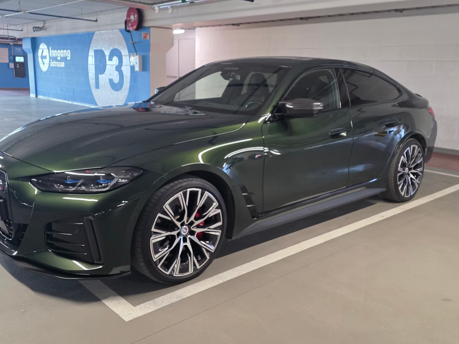 BMW i4 M50 2023 8