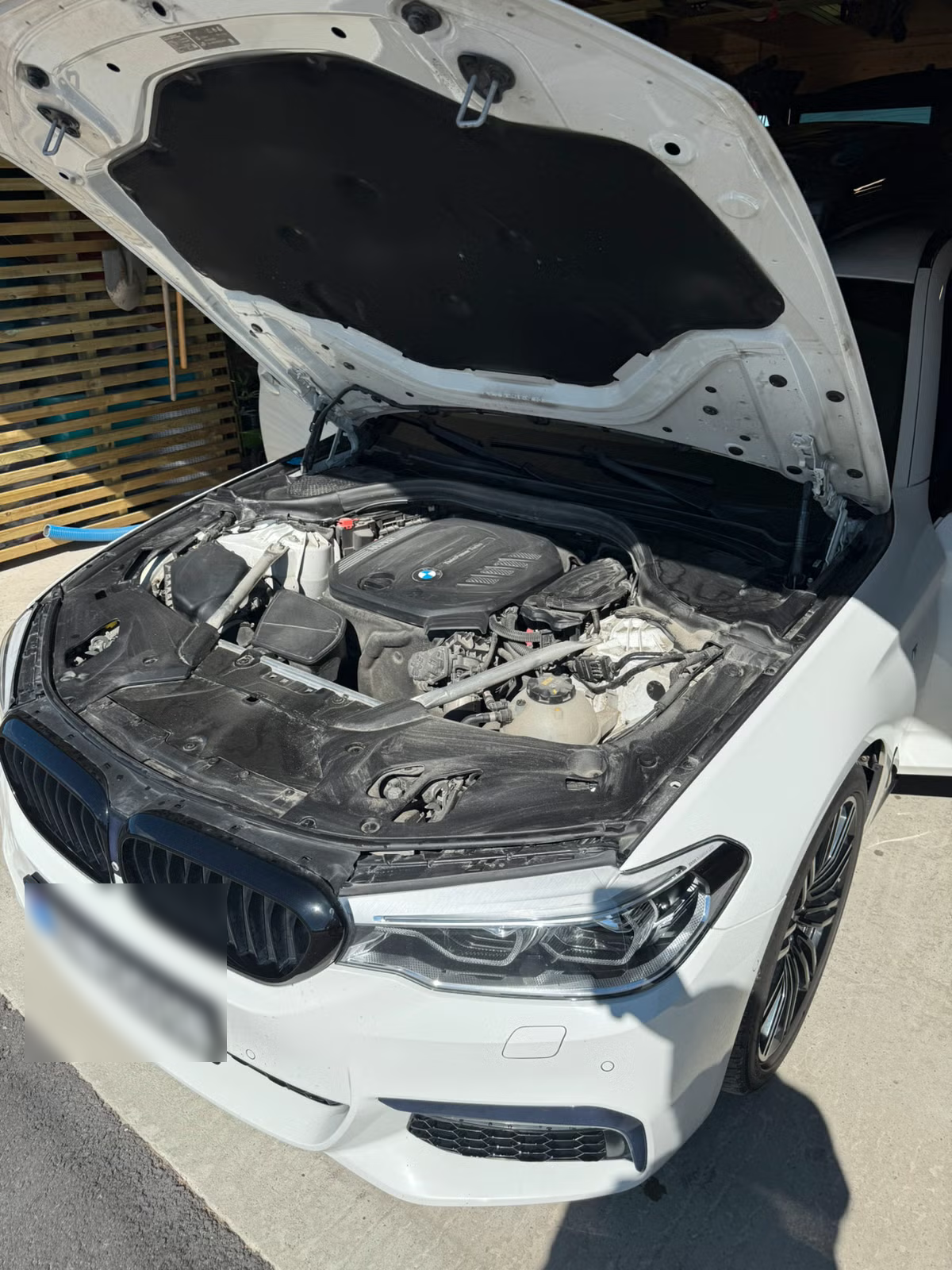 BMW 520d xDrive M Sport Touring 2019 23