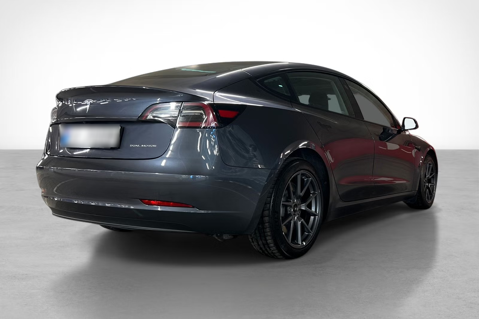 Tesla Model 3 2021 5