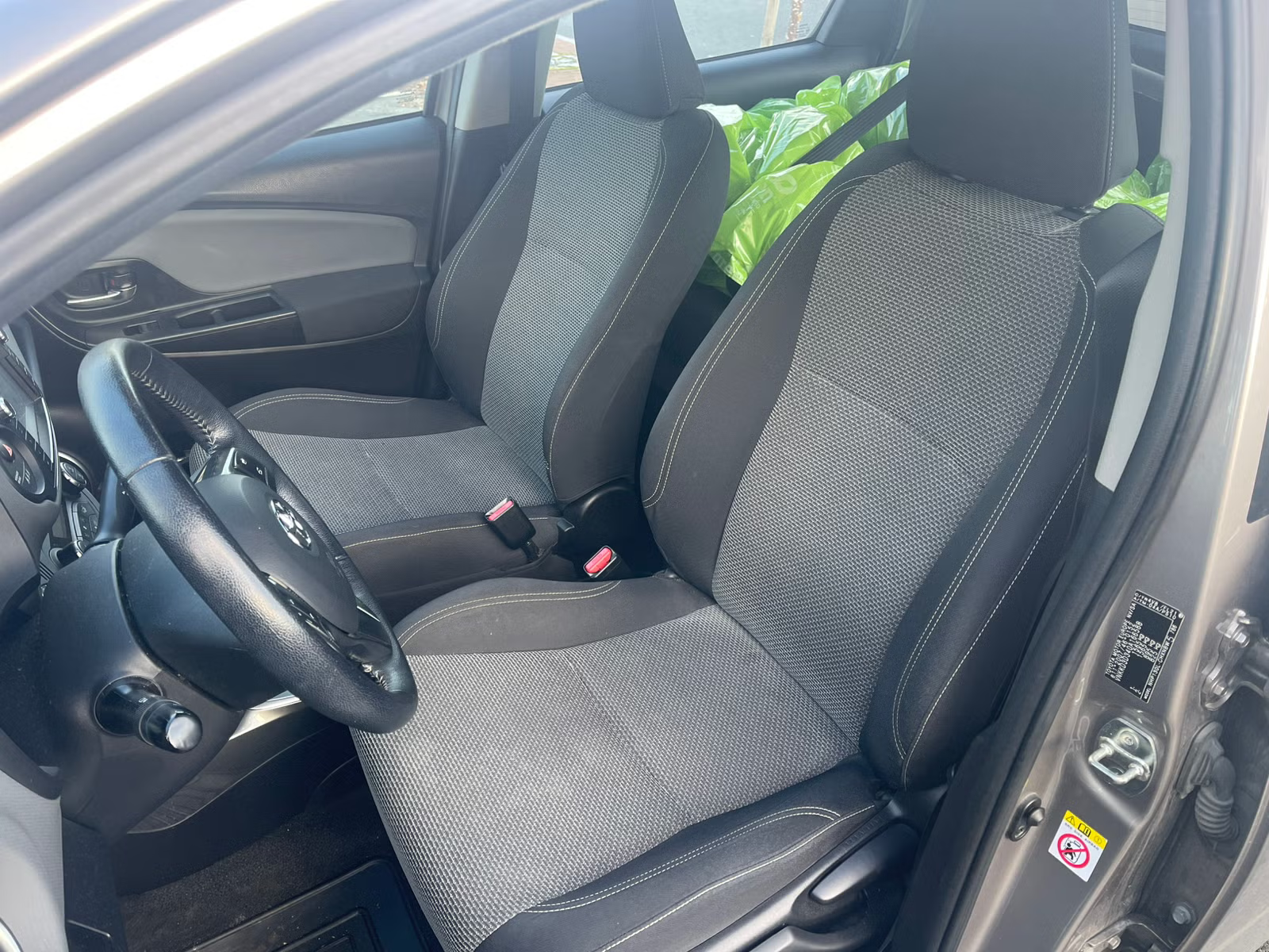 Toyota Yaris 2015 13