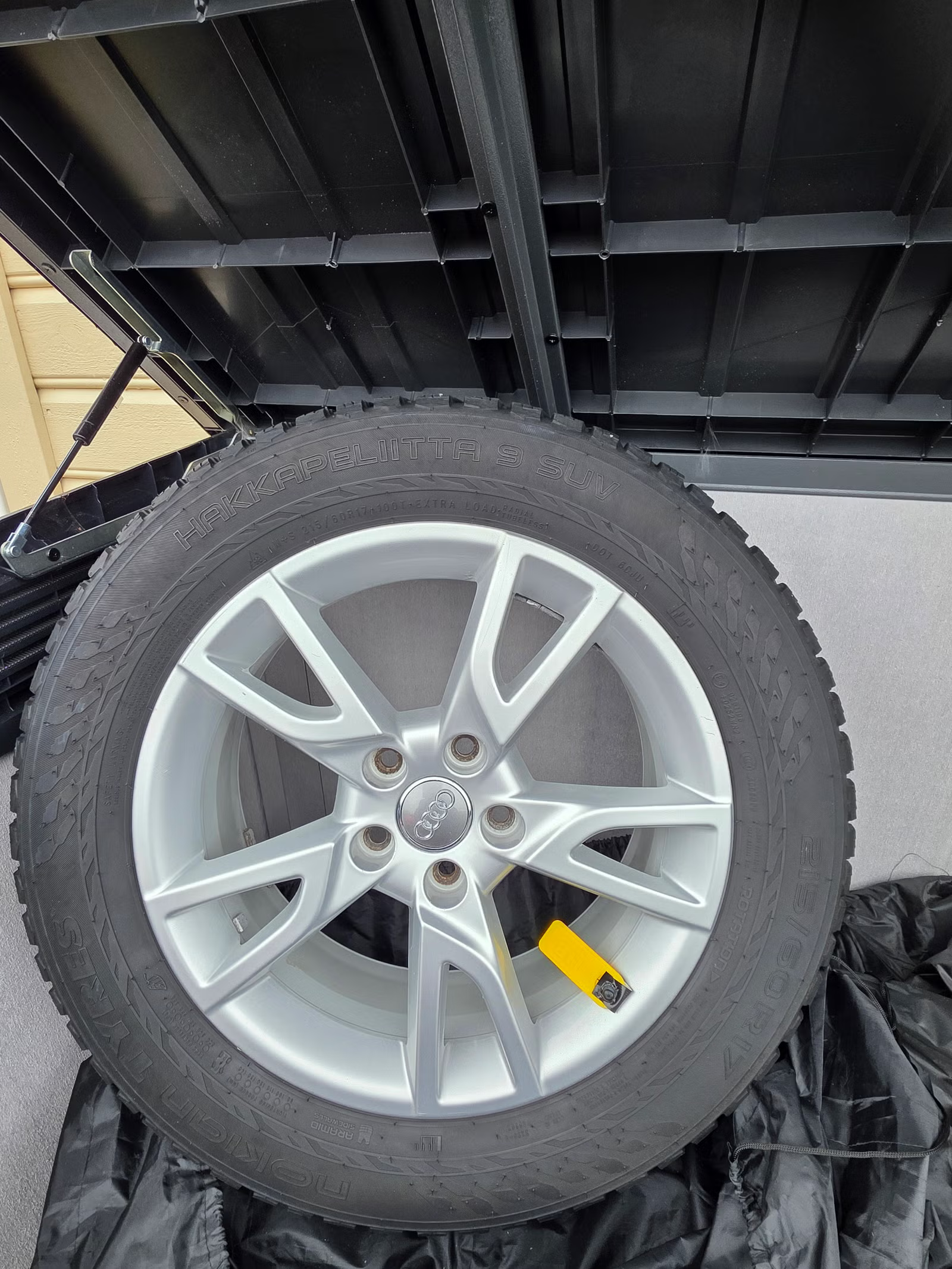 Audi Q3 2013 25